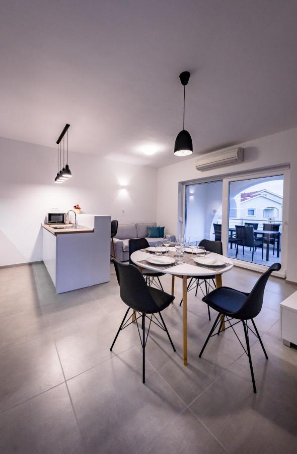 Apartmani Villa Zora Lopar Buitenkant foto
