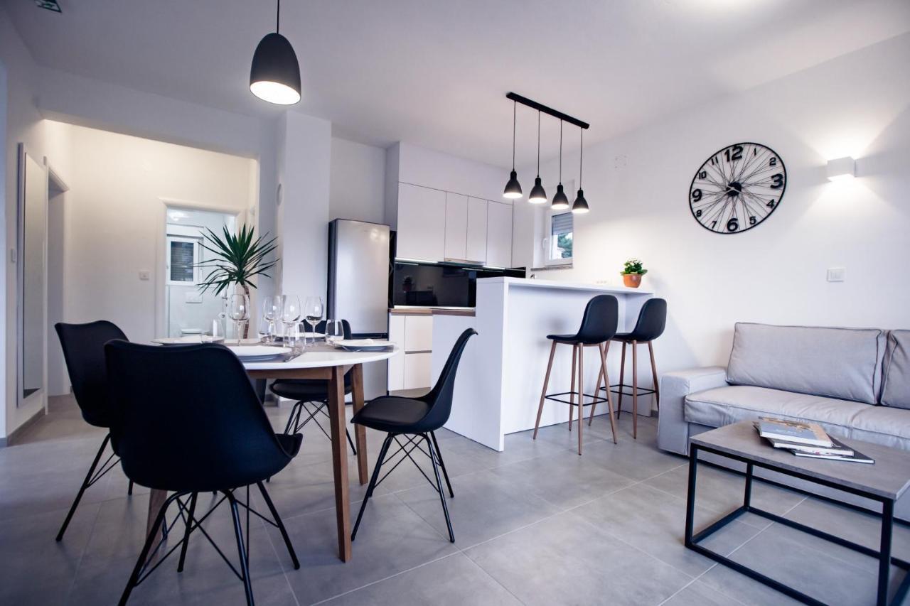 Apartmani Villa Zora Lopar Buitenkant foto
