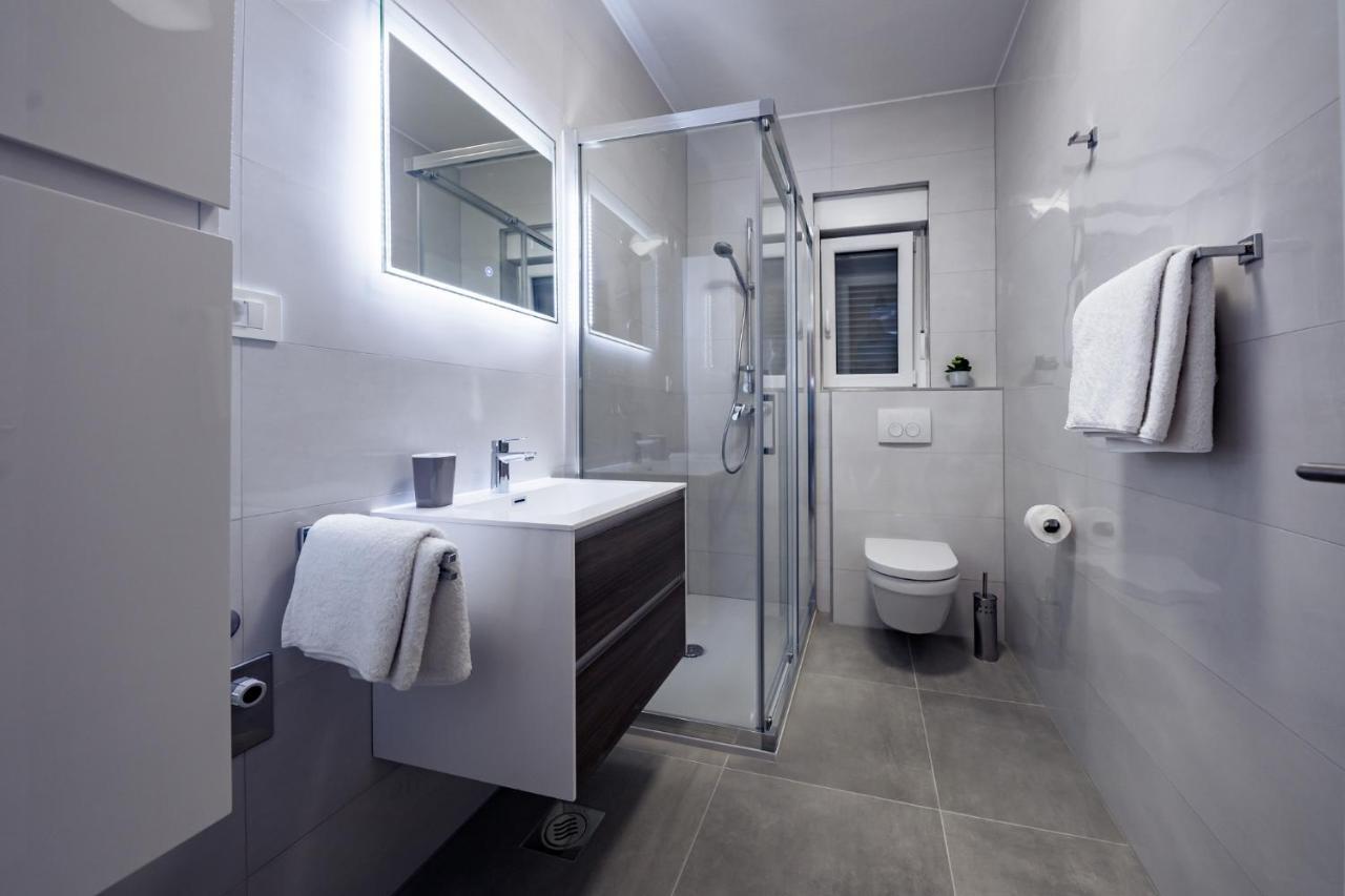 Apartmani Villa Zora Lopar Buitenkant foto