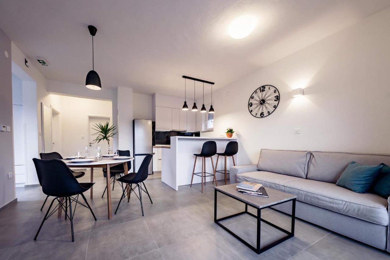 Apartmani Villa Zora Lopar Buitenkant foto